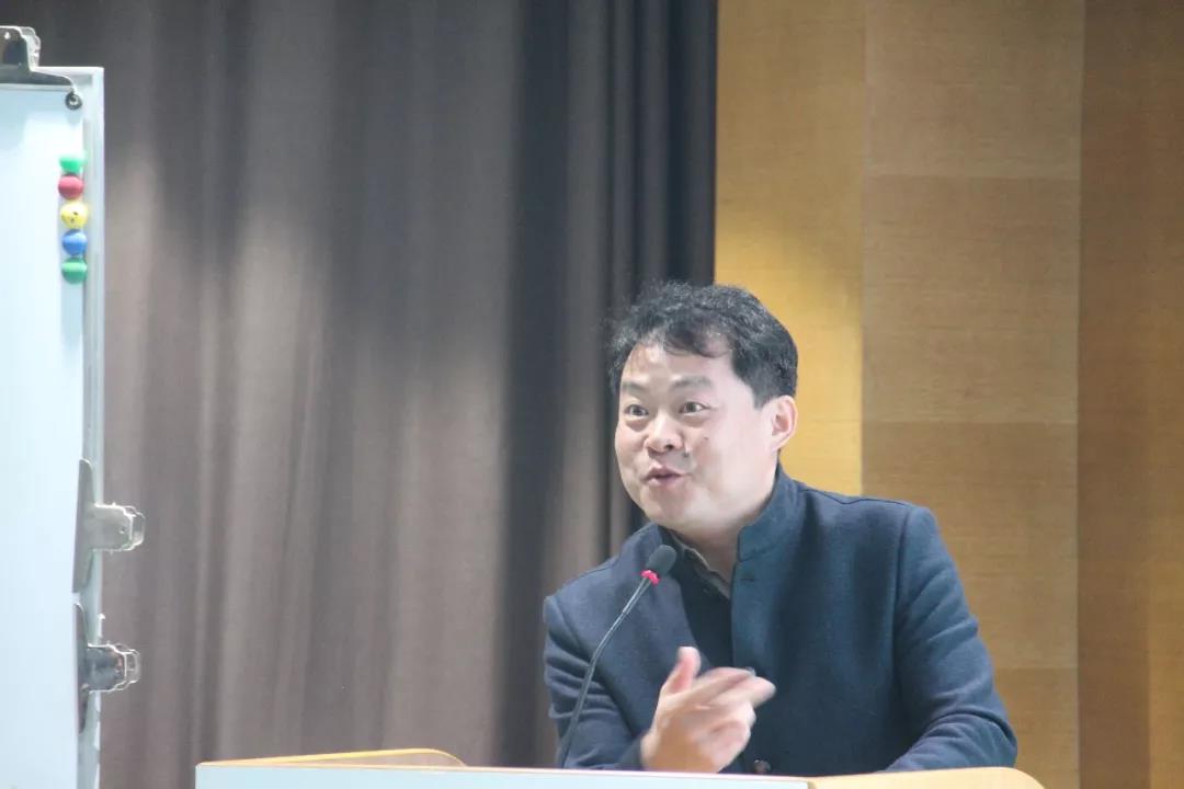劉春華受邀為西安燕山教育總裁班的企業(yè)家們主題授課