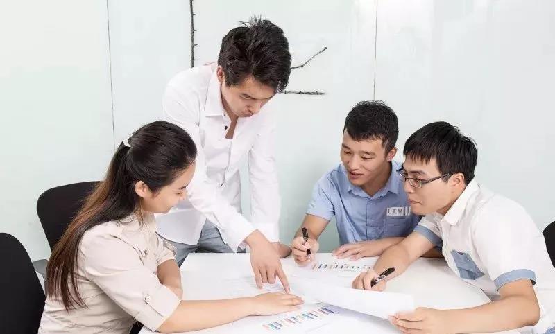 自我管理的8個(gè)習(xí)慣（讓優(yōu)秀成為一種習(xí)慣）